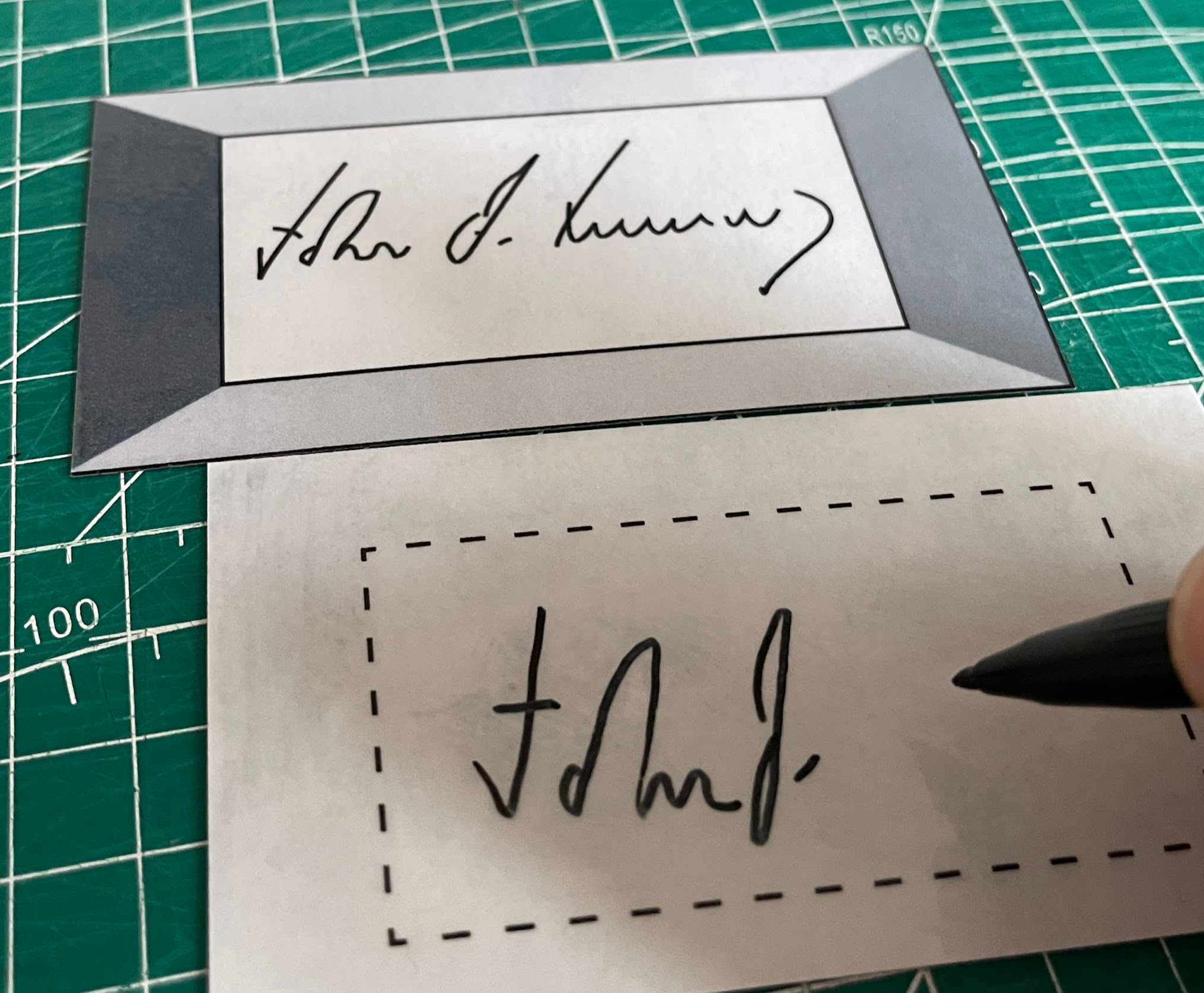 Find the First Forgery gameplay